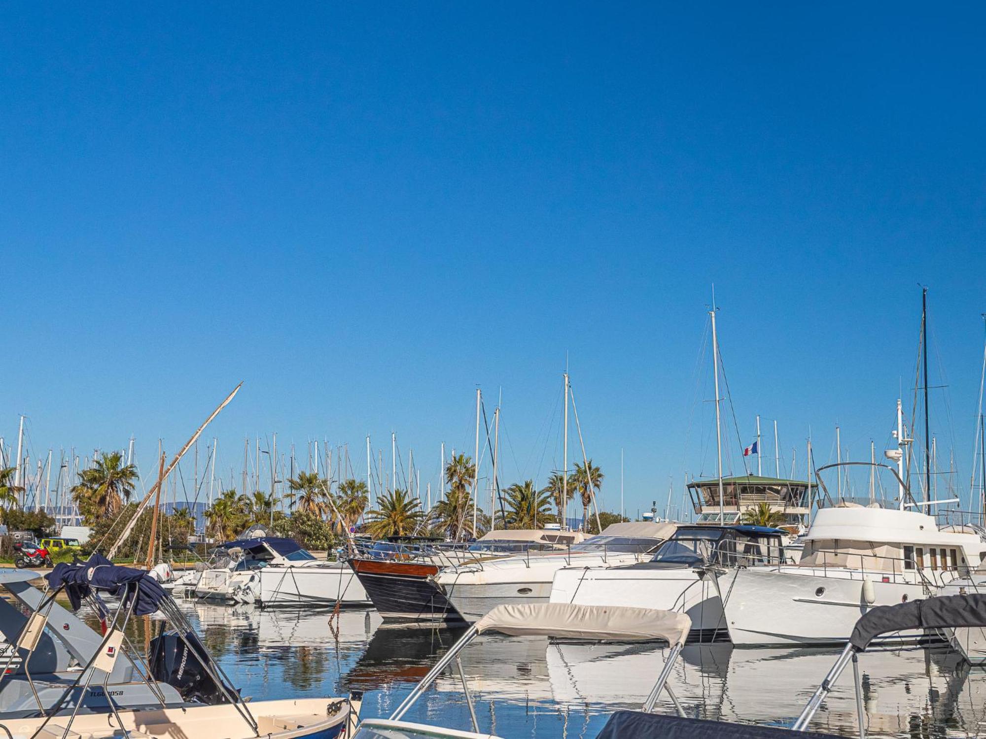 Port De La Gavine-17 By Interhome Apartment *